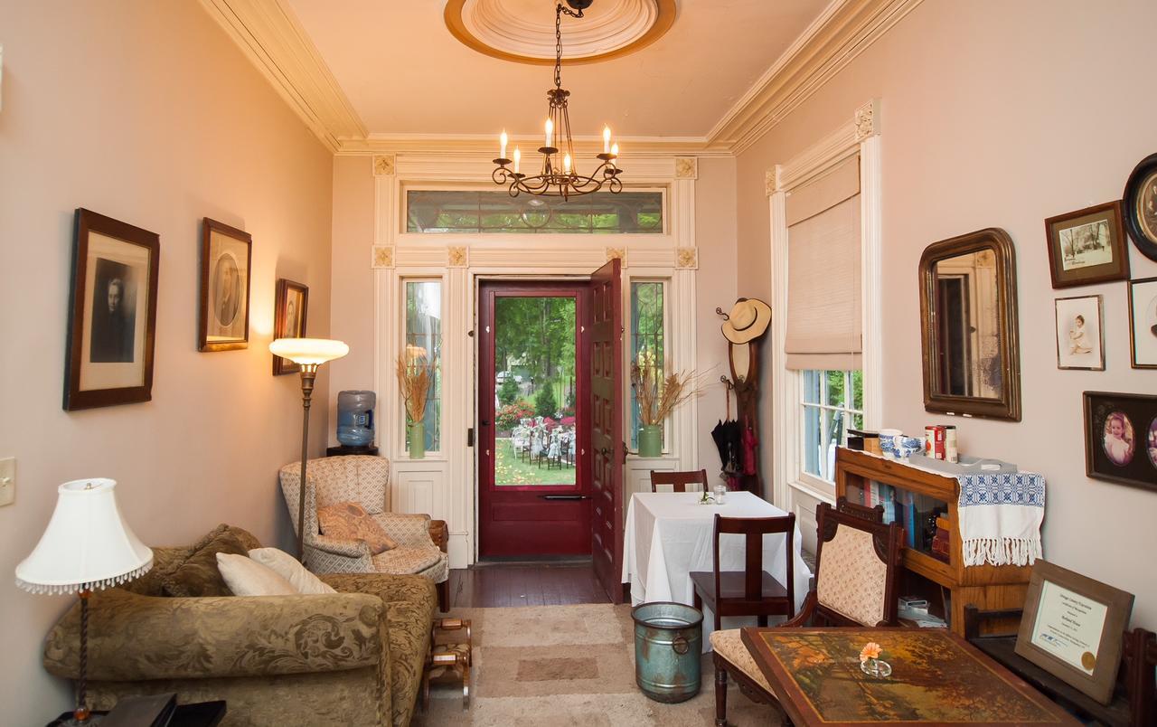 The Borland House Inn Montgomery Eksteriør bilde